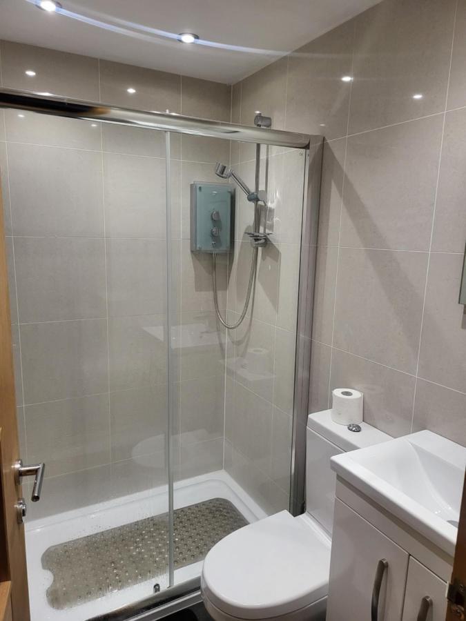 Midway Hotel Watford  Ngoại thất bức ảnh